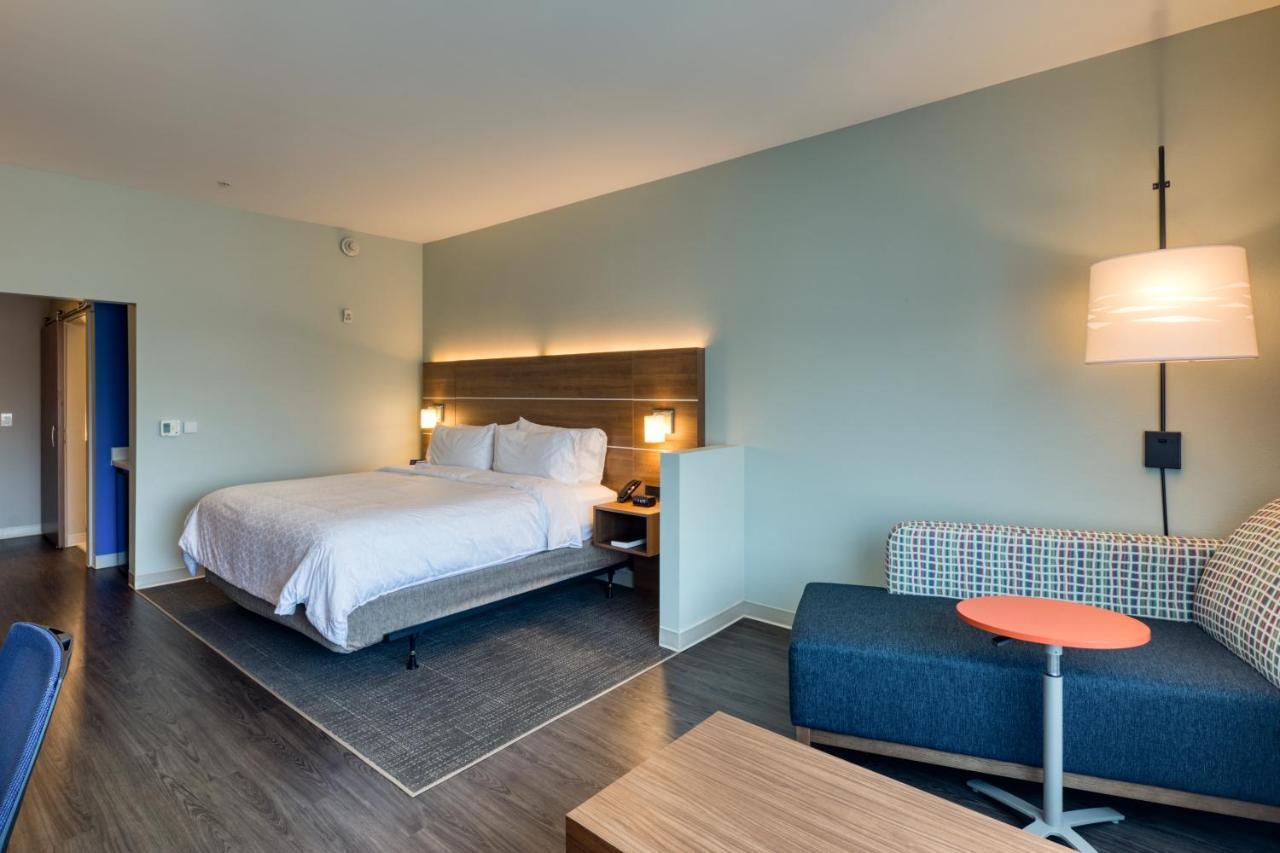 Holiday Inn Express & Suites - Charlotte - South End By Ihg Dış mekan fotoğraf