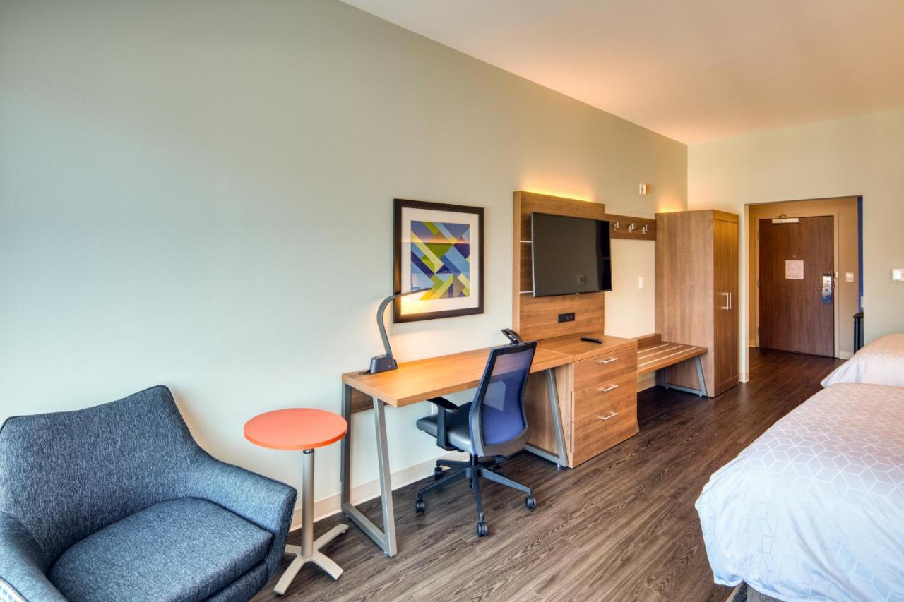 Holiday Inn Express & Suites - Charlotte - South End By Ihg Dış mekan fotoğraf