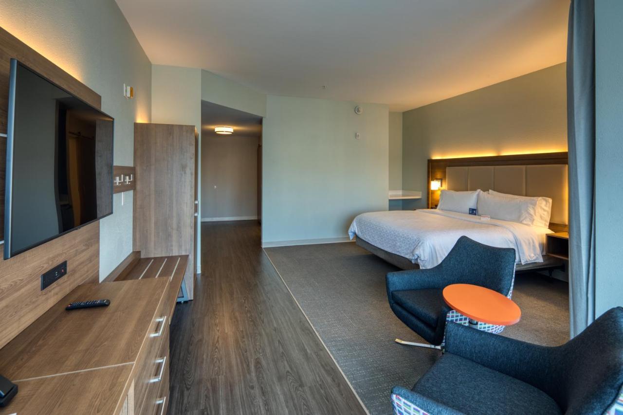 Holiday Inn Express & Suites - Charlotte - South End By Ihg Dış mekan fotoğraf