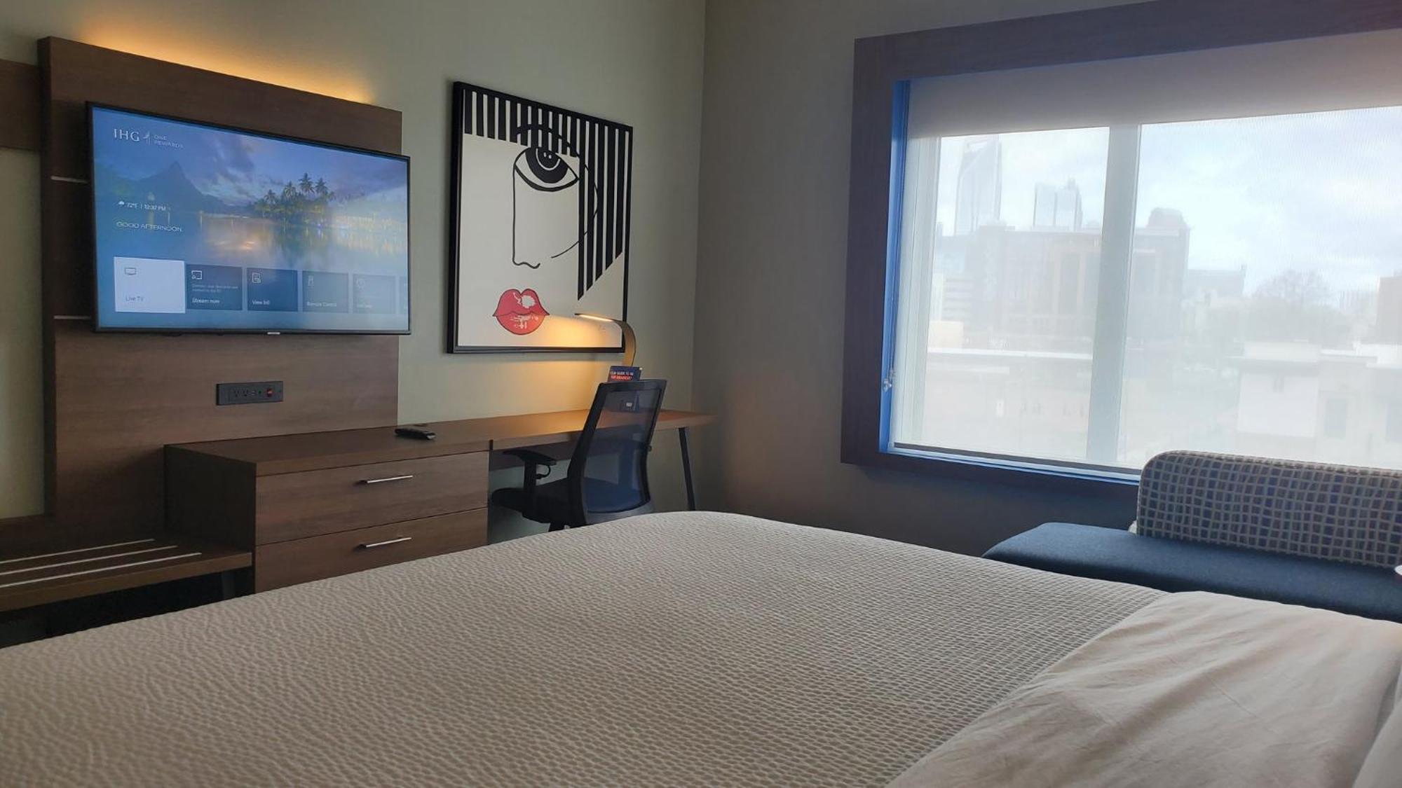 Holiday Inn Express & Suites - Charlotte - South End By Ihg Dış mekan fotoğraf
